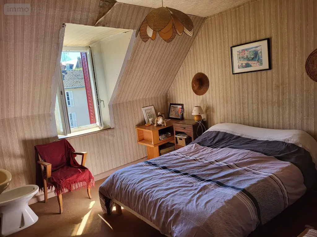 Fonds et murs commerciaux a vendre Chéniers 23220 Creuse 23 353 m2 9 pièces 168000 euros 1372 030