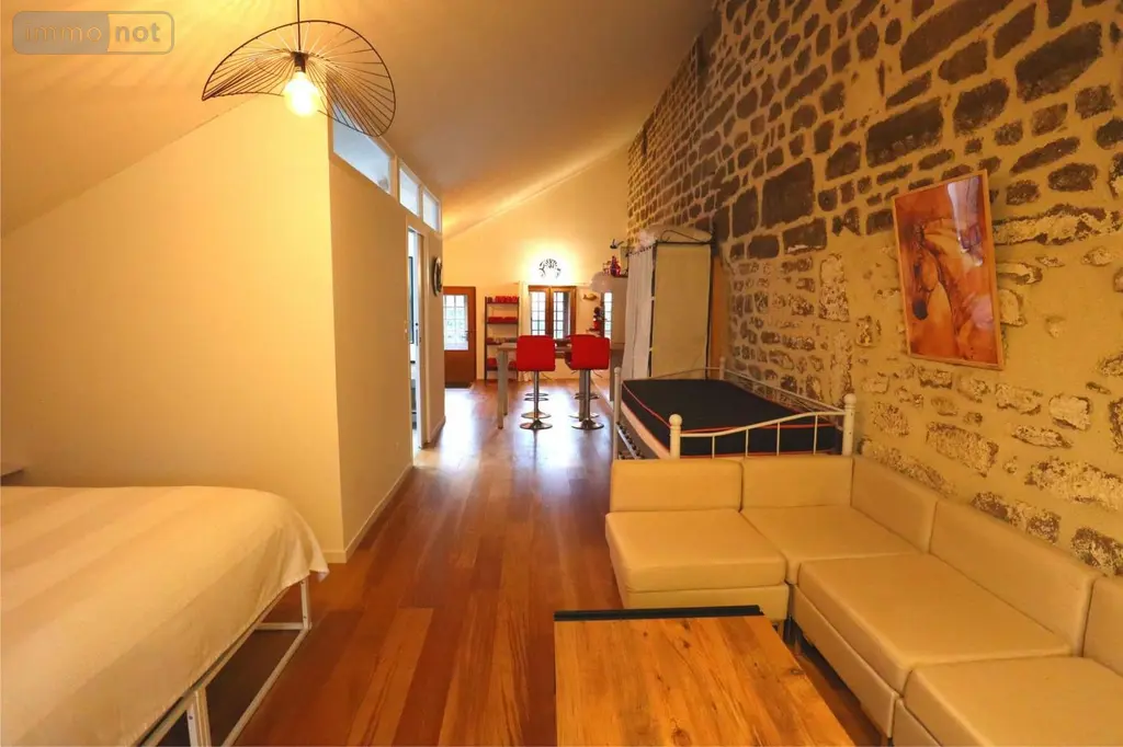 Appartement a vendre Locronan 29180 Finistère 29 46 m2 1 pièce 181400 euros 002/817 003