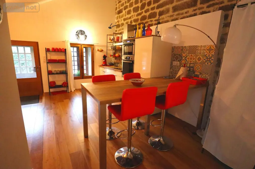 Appartement a vendre Locronan 29180 Finistère 29 46 m2 1 pièce 181400 euros 002/817 004