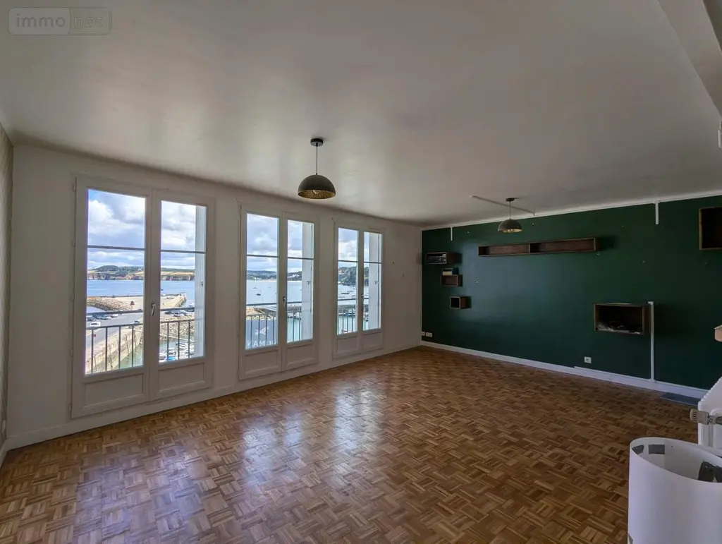 Appartement a vendre Douarnenez 29100 Finistère 29 122 m2 5 pièces 294000 euros 011/243 002