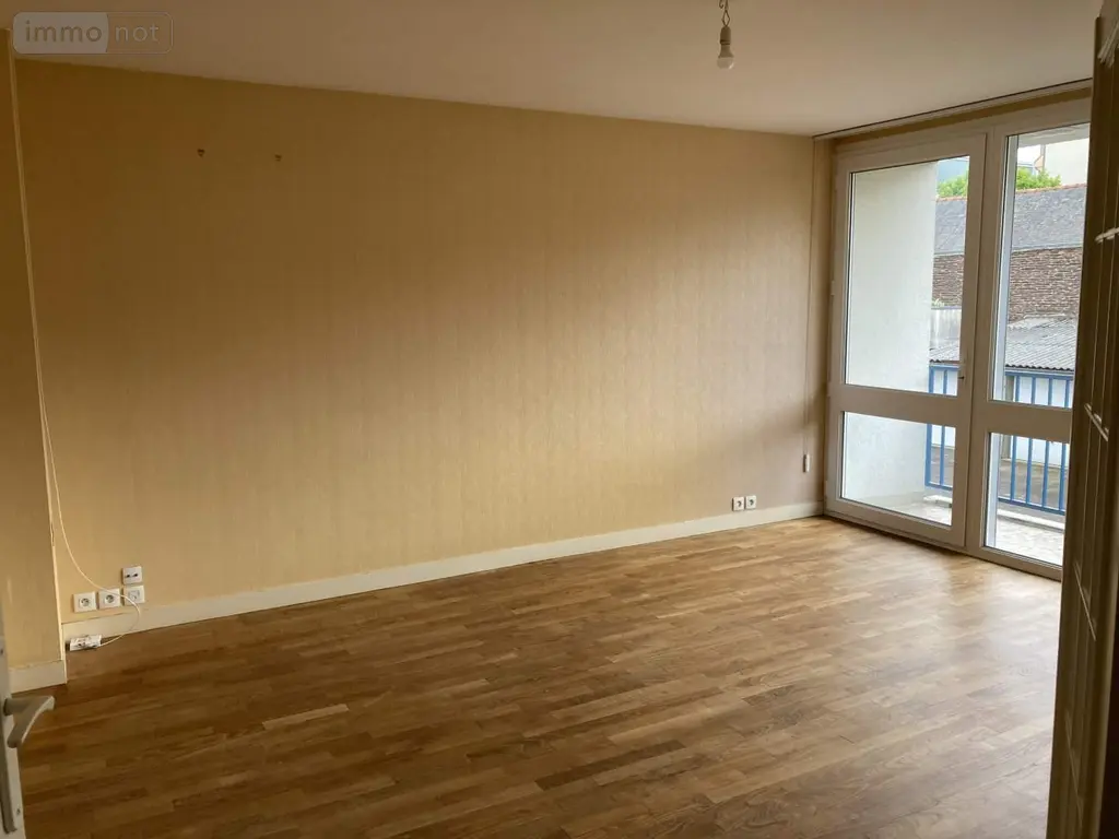 Location appartement Rennes 35000 Ille-et-Vilaine 35 70 m2 3 pièces 976 euros 006/1059 005