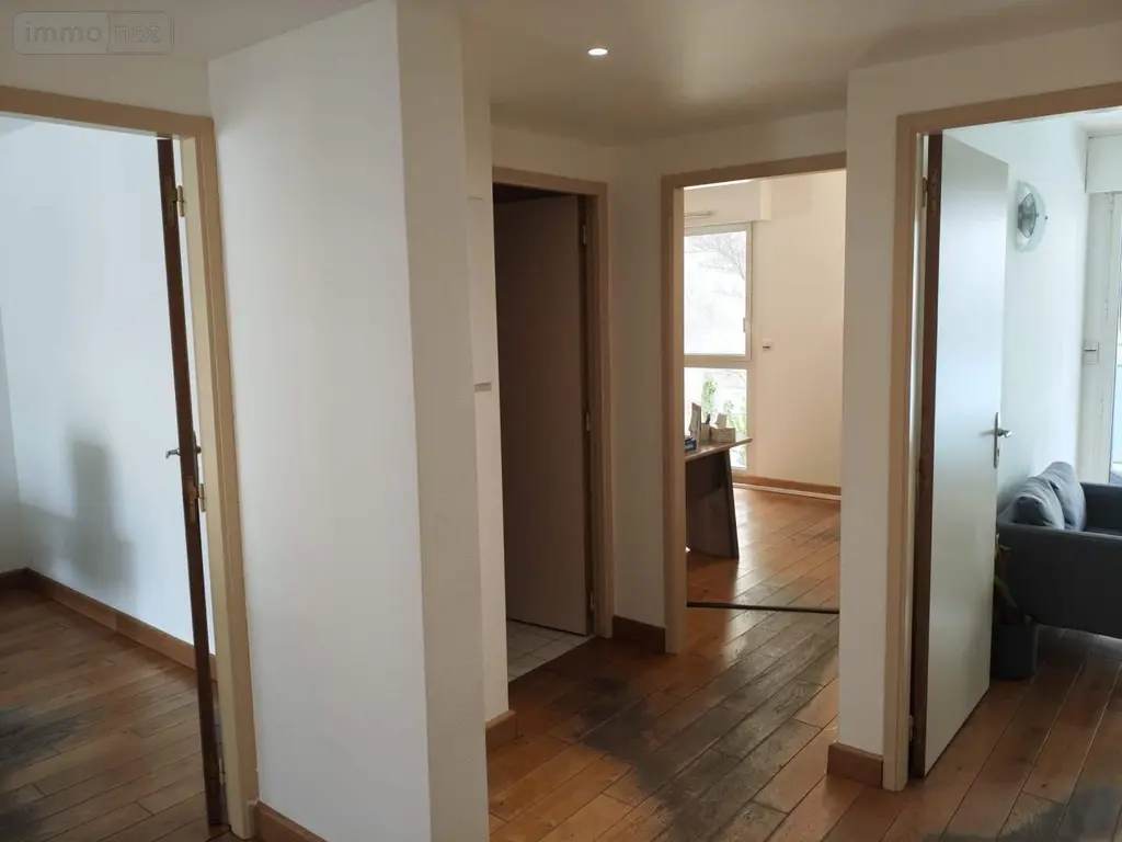 Location fonds et murs commerciaux Rennes 35000 Ille-et-Vilaine 35 80 m2 4 pièces 1744 euros 006/1713 003