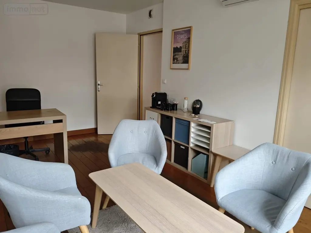 Location fonds et murs commerciaux Rennes 35000 Ille-et-Vilaine 35 80 m2 4 pièces 1744 euros 006/1713 005
