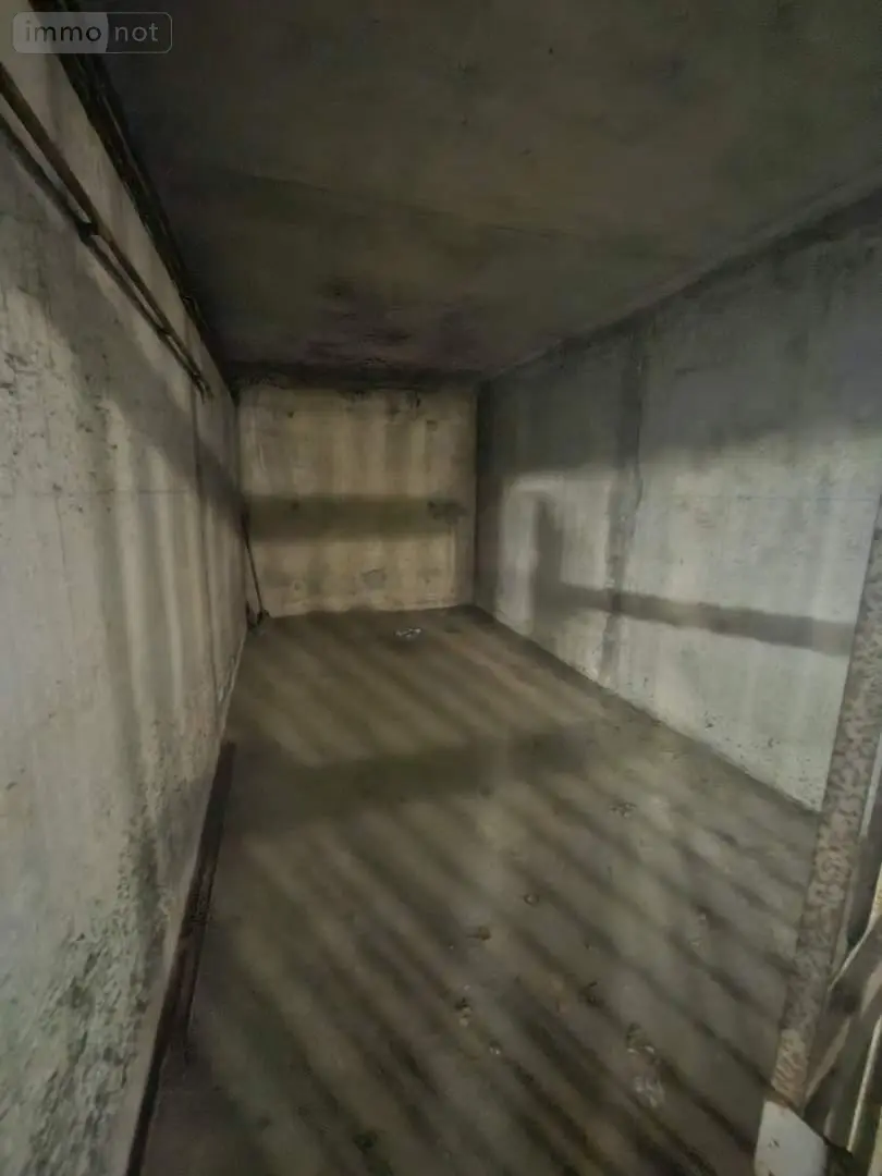 Garage et parking a vendre Rennes 35000 Ille-et-Vilaine 35 1 pièce 24000 euros 006/2204 003
