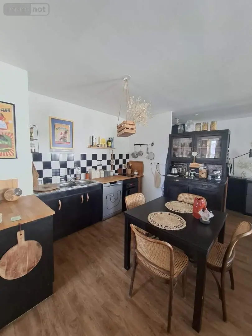 Appartement a vendre Rennes 35000 Ille-et-Vilaine 35 71 m2 3 pièces 318725 euros 006/2302 003