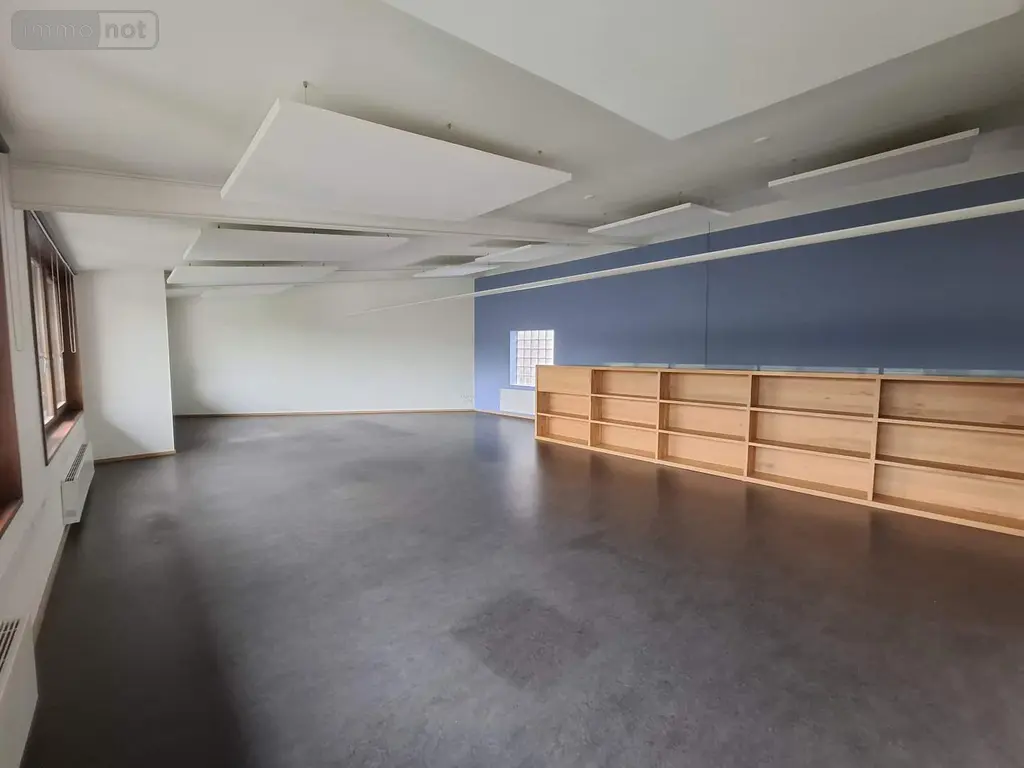 Location fonds et murs commerciaux Rennes 35000 Ille-et-Vilaine 35 166 m2 4 pièces 2500 euros 006/2323 004