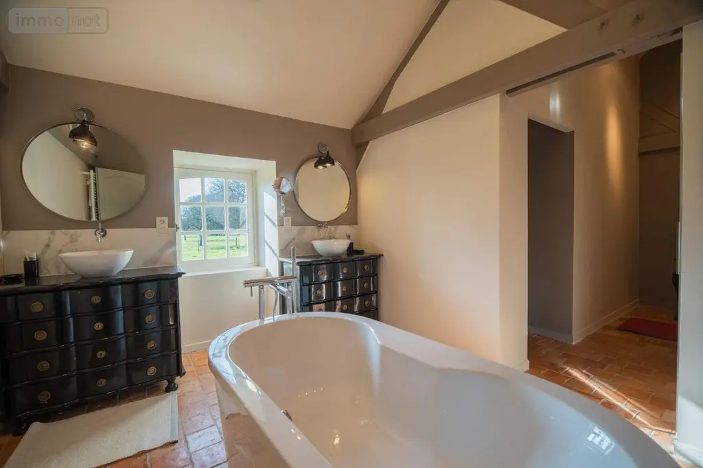 Propriete a vendre Rennes 35000 Ille-et-Vilaine 35 625 m2 10 pièces 1467200 euros 008/2980 002
