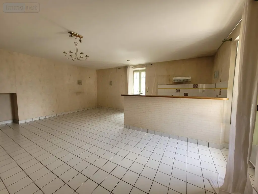 Immeuble de rapport a vendre Servon-sur-Vilaine 35530 Ille-et-Vilaine 35 80 m2 4 pièces 162050 euros 019/5389 JLL 012