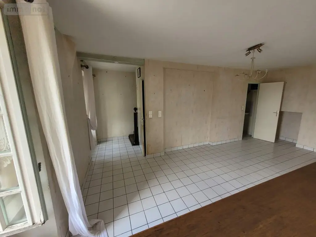 Immeuble de rapport a vendre Servon-sur-Vilaine 35530 Ille-et-Vilaine 35 80 m2 4 pièces 162050 euros 019/5389 JLL 008