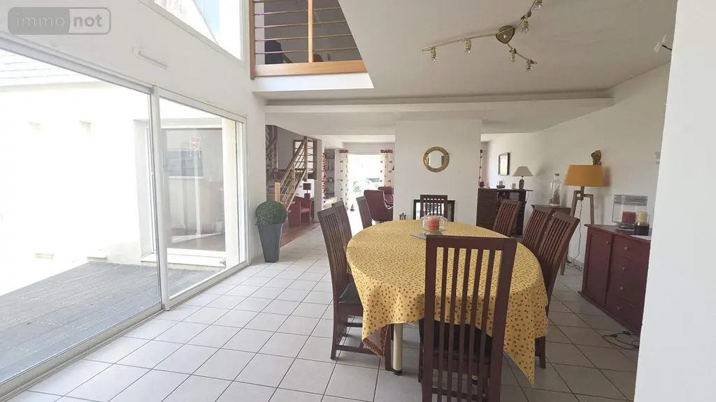 Maison a vendre Noyal-sur-Vilaine 35530 Ille-et-Vilaine 35 170 m2 7 pièces 478000 euros 019/5399 MCB 001