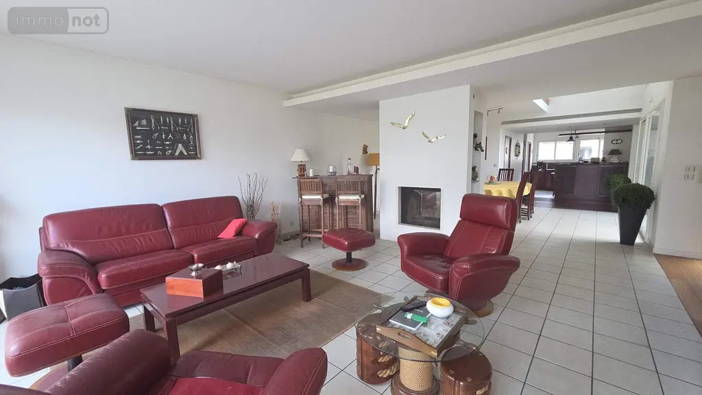 Maison a vendre Noyal-sur-Vilaine 35530 Ille-et-Vilaine 35 170 m2 7 pièces 478000 euros 019/5399 MCB 002