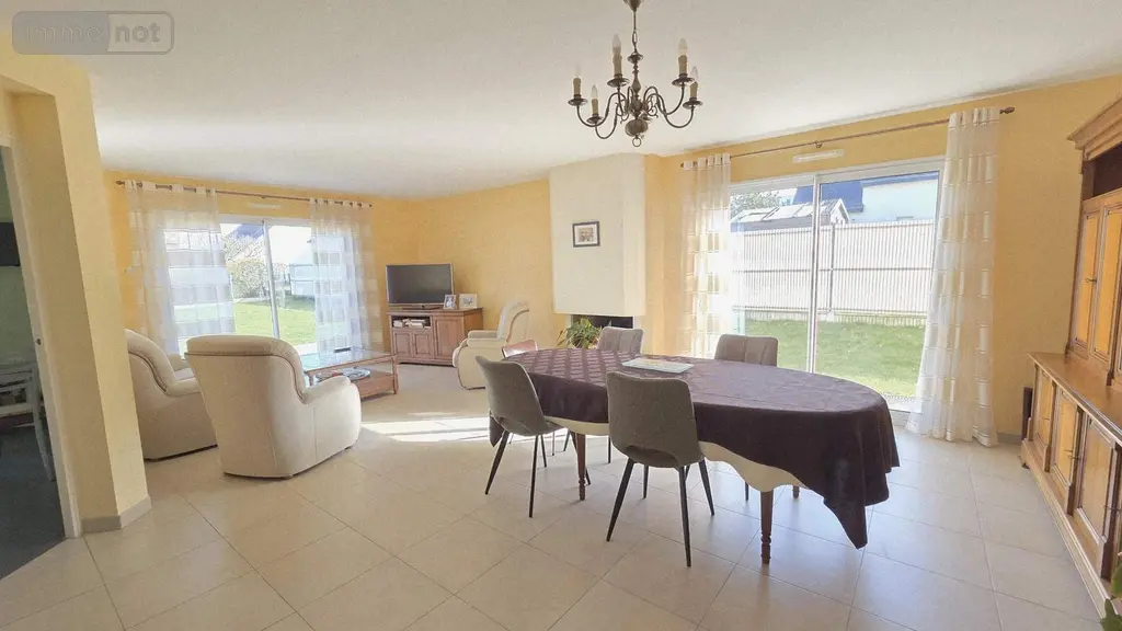 Maison a vendre Noyal-sur-Vilaine 35530 Ille-et-Vilaine 35 193 m2 9 pièces 476200 euros 019/5540 MCB 004