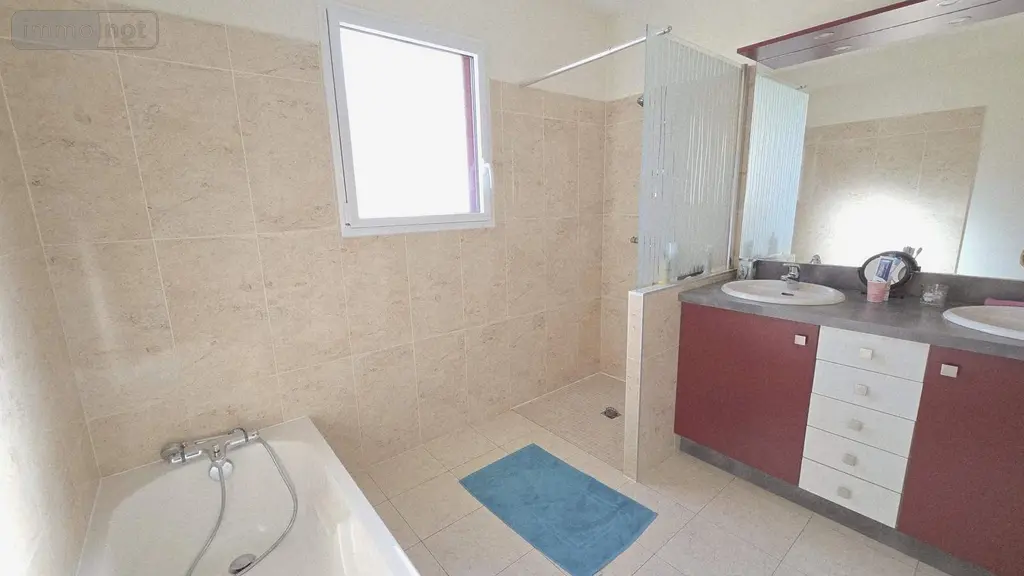 Maison a vendre Noyal-sur-Vilaine 35530 Ille-et-Vilaine 35 193 m2 9 pièces 476200 euros 019/5540 MCB 008