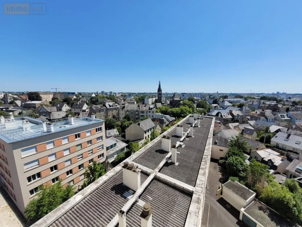 Appartement a vendre Rennes 35000 Ille-et-Vilaine 35 56 m2 3 pièces 192950 euros 019/5608 JLLA 004
