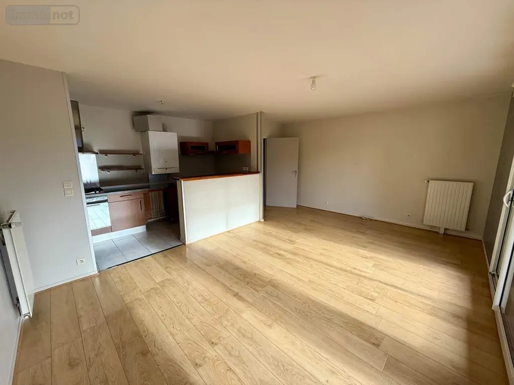 Location appartement Noyal-sur-Vilaine 35530 Ille-et-Vilaine 35 64 m2 3 pièces 740 euros 019/5646 002