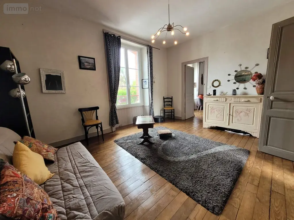 Appartement a vendre Rennes 35000 Ille-et-Vilaine 35 57 m2 3 pièces 239300 euros 019/5650 JLL 001