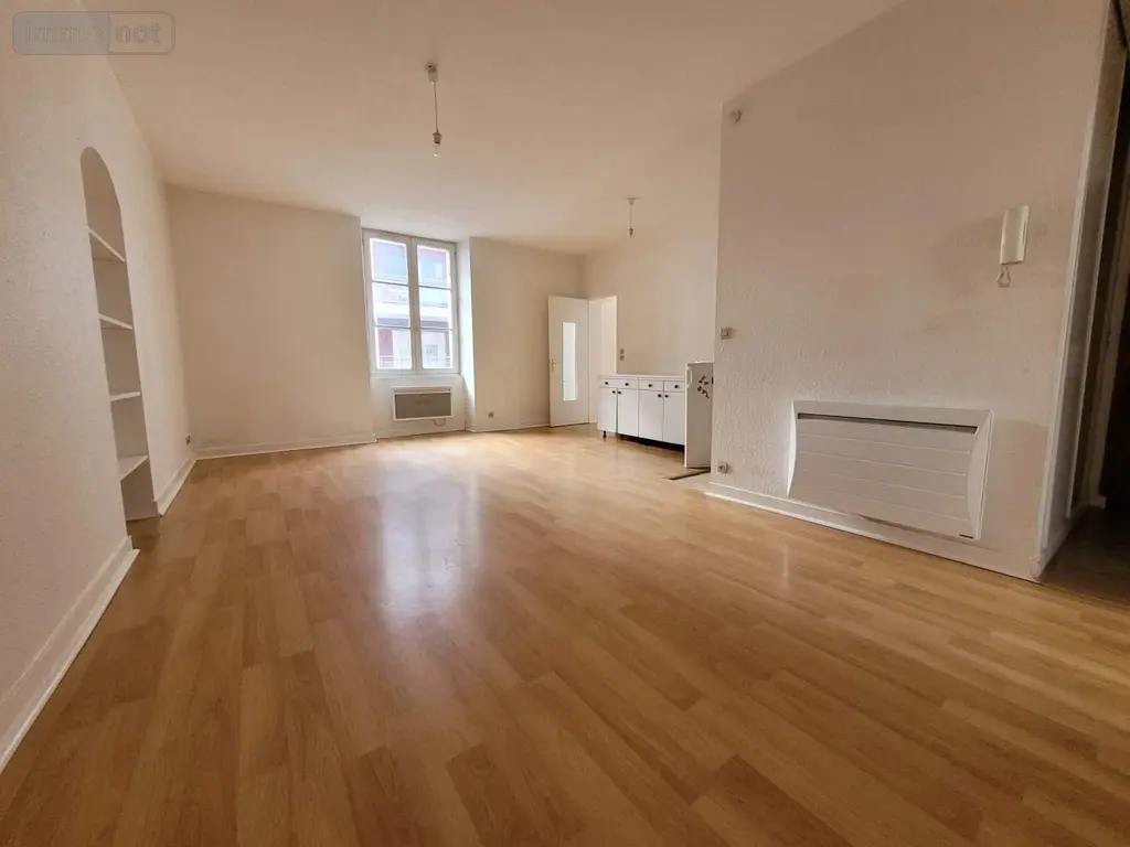 Appartement a vendre Rennes 35000 Ille-et-Vilaine 35 55 m2 3 pièces 218700 euros 019/5651 JLL 002