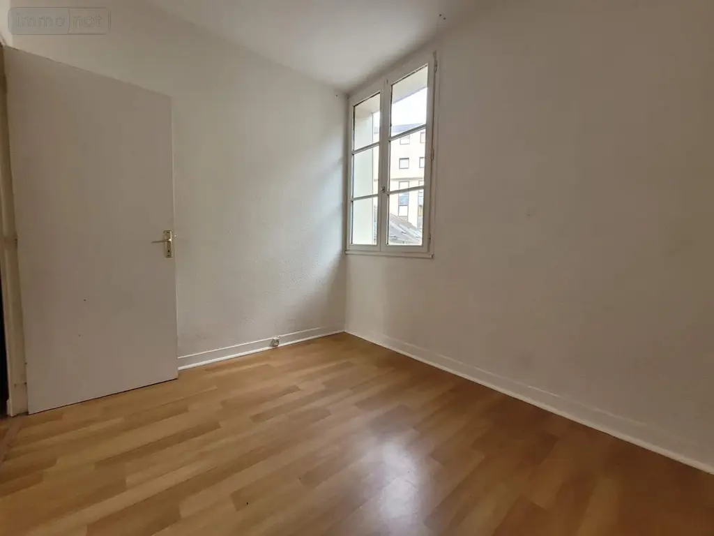 Appartement a vendre Rennes 35000 Ille-et-Vilaine 35 55 m2 3 pièces 218700 euros 019/5651 JLL 005