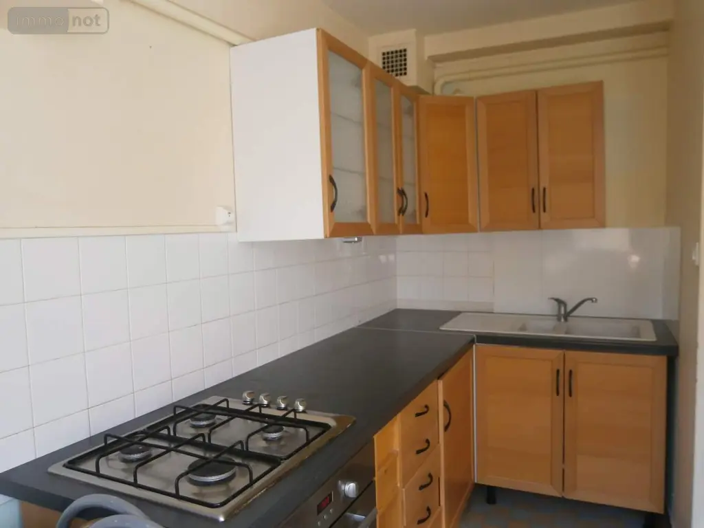 Location appartement Rennes 35000 Ille-et-Vilaine 35 46 m2 2 pièces 641 euros 030/71926 005