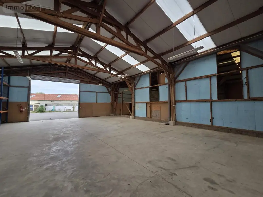 Fonds et murs commerciaux a vendre Montfort-sur-Meu 35160 Ille-et-Vilaine 35 869 m2 8 pièces 521000 euros 030/73055 009