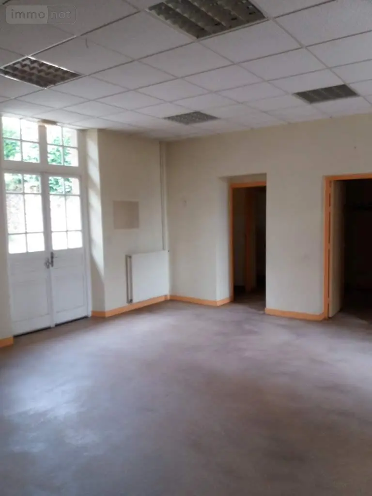 Maison a vendre Fougères 35300 Ille-et-Vilaine 35 500 m2 20 pièces 301484 euros 037/1567 004