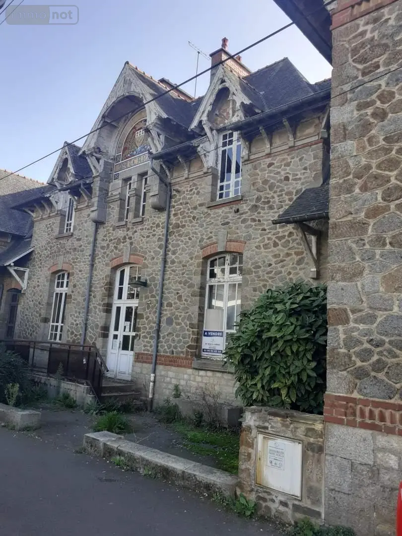 Maison a vendre Fougères 35300 Ille-et-Vilaine 35 500 m2 20 pièces 301484 euros 037/1567 007