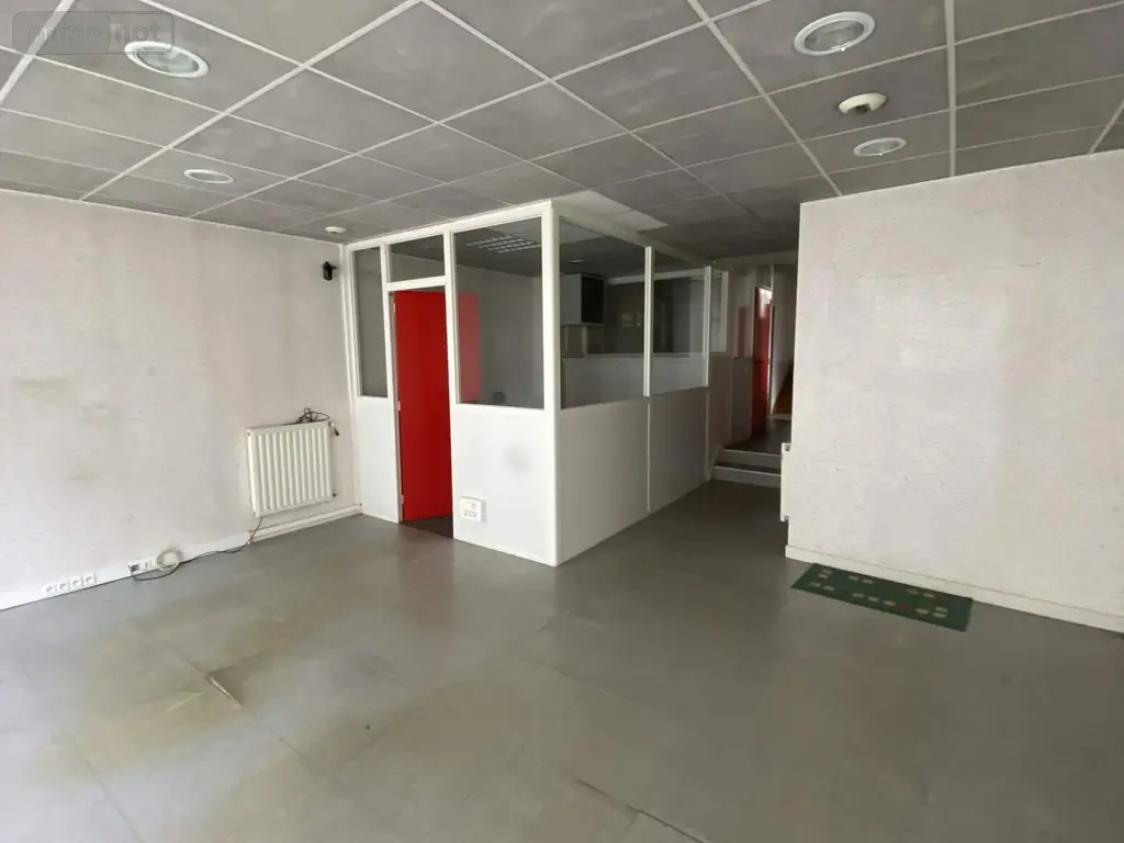 Immeuble de rapport a vendre Fougères 35300 Ille-et-Vilaine 35 242 m2 10 pièces 317078 euros 037/1643 012