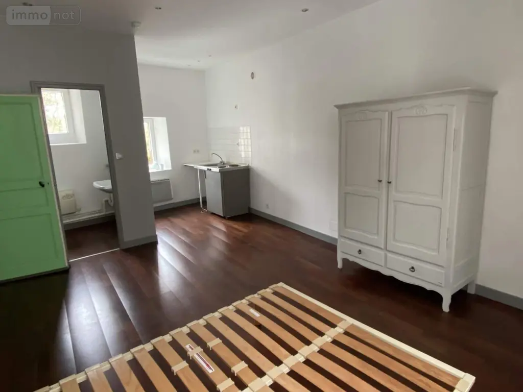 Immeuble de rapport a vendre Fougères 35300 Ille-et-Vilaine 35 242 m2 10 pièces 317078 euros 037/1643 008
