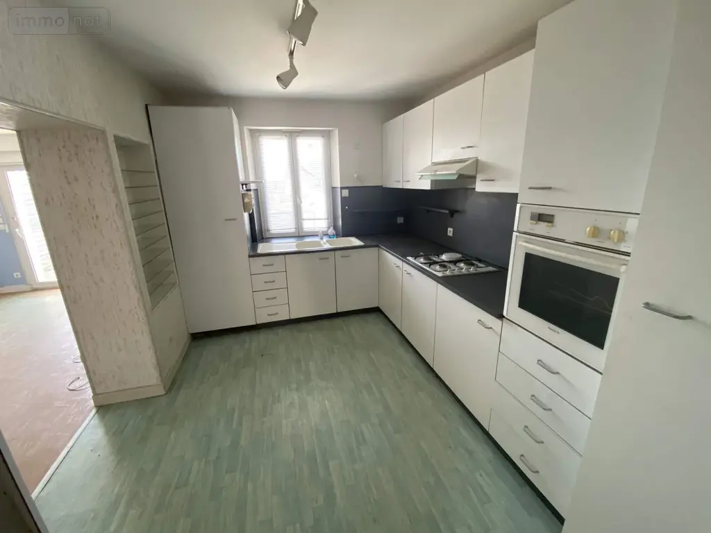Maison a vendre Fougères 35300 Ille-et-Vilaine 35 94 m2 5 pièces 150742 euros 037/1892 003