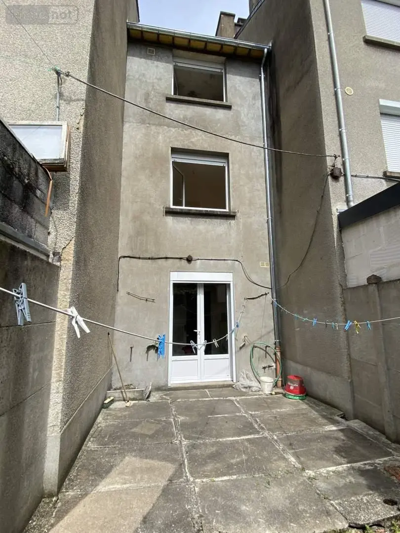 Fonds et murs commerciaux a vendre Fougères 35300 Ille-et-Vilaine 35 80 m2 4 pièces 135148 euros 037/1900 003
