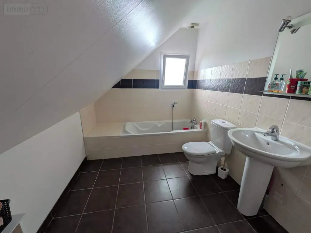 Location maison Romagné 35133 Ille-et-Vilaine 35 131 m2 5 pièces 930 euros 037/1909 009