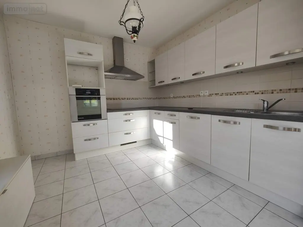 Appartement a vendre Châteaugiron 35410 Ille-et-Vilaine 35 70 m2 3 pièces 213200 euros 097/2927 001