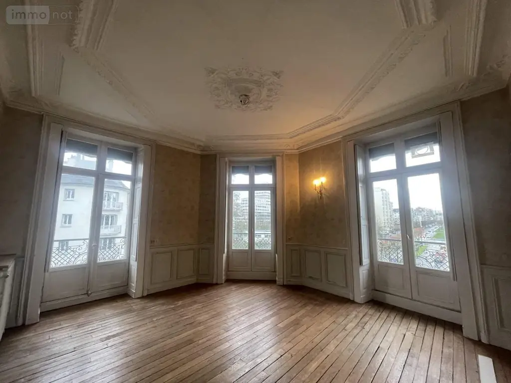 Fonds et murs commerciaux a vendre Rennes 35000 Ille-et-Vilaine 35 234 m2 11 pièces 795600 euros 35117/1019 014