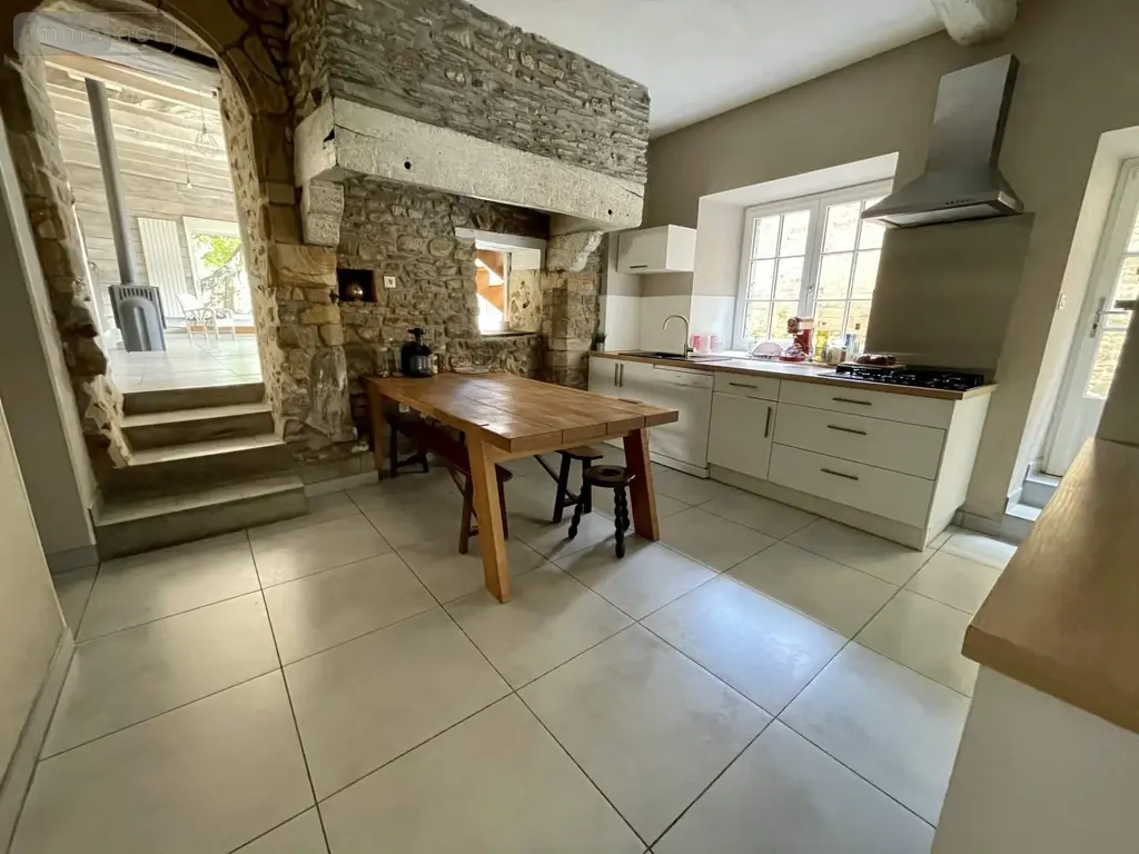 Maison a vendre Bais 35680 Ille-et-Vilaine 35 260 m2 6 pièces 322000 euros 118/1057 010