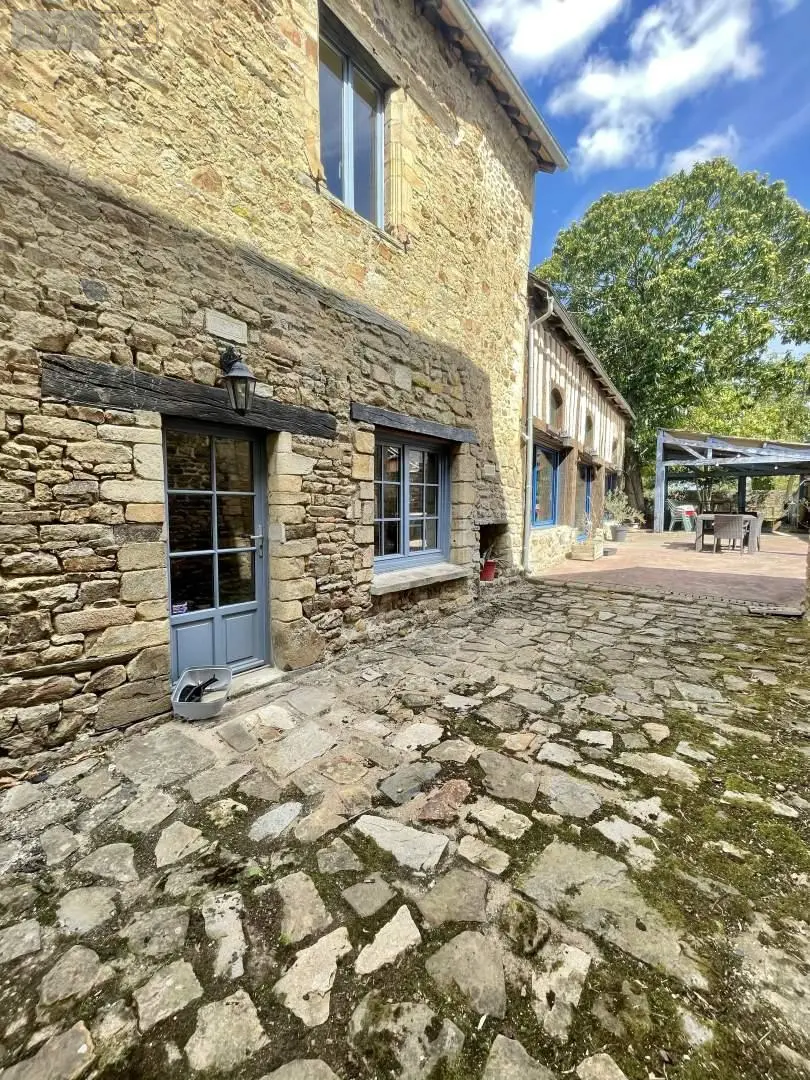 Maison a vendre Bais 35680 Ille-et-Vilaine 35 260 m2 6 pièces 322000 euros 118/1057 002