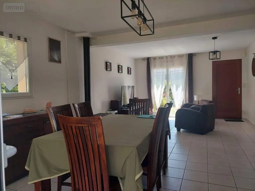 Maison a vendre Retiers 35240 Ille-et-Vilaine 35 114 m2 7 pièces 249360 euros 122/3067 004