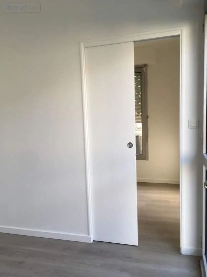Location fonds et murs commerciaux Janzé 35150 Ille-et-Vilaine 35 53 m2 2 pièces 650 euros 134/3501 012