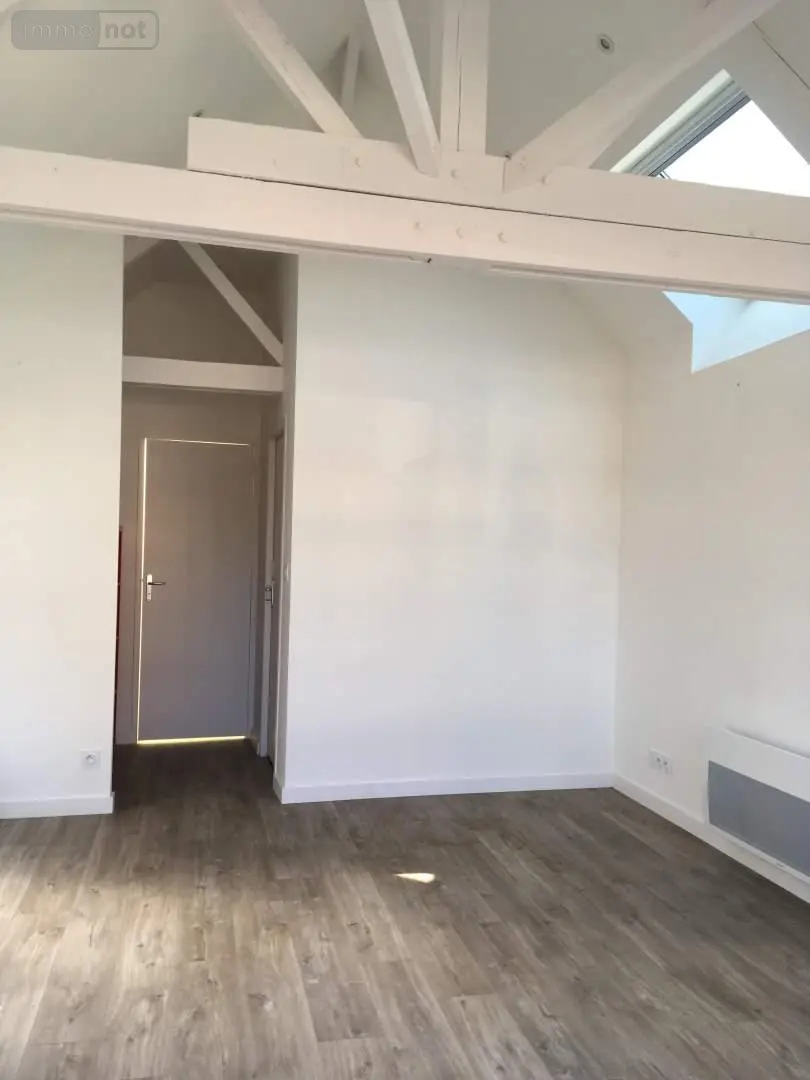 Location fonds et murs commerciaux Piré-Chancé 35680 Ille-et-Vilaine 35 27 m2 1 pièce 400 euros 134/4239 005