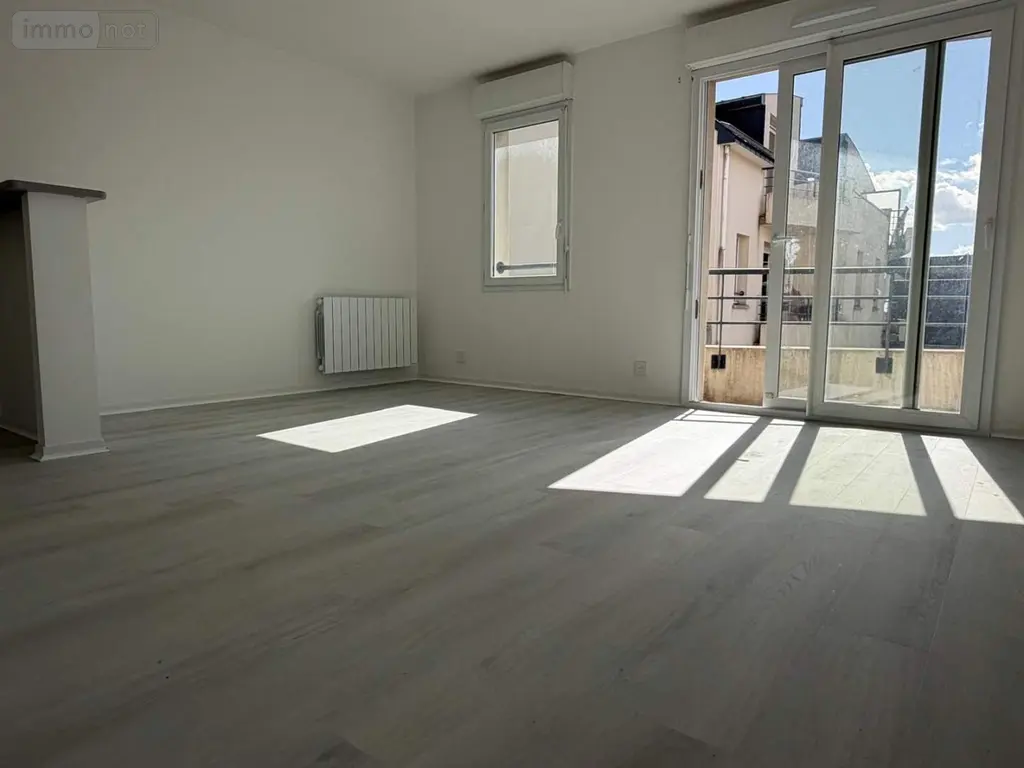 Location appartement Bain-de-Bretagne 35470 Ille-et-Vilaine 35 54 m2 3 pièces 730 euros 136/5280 001