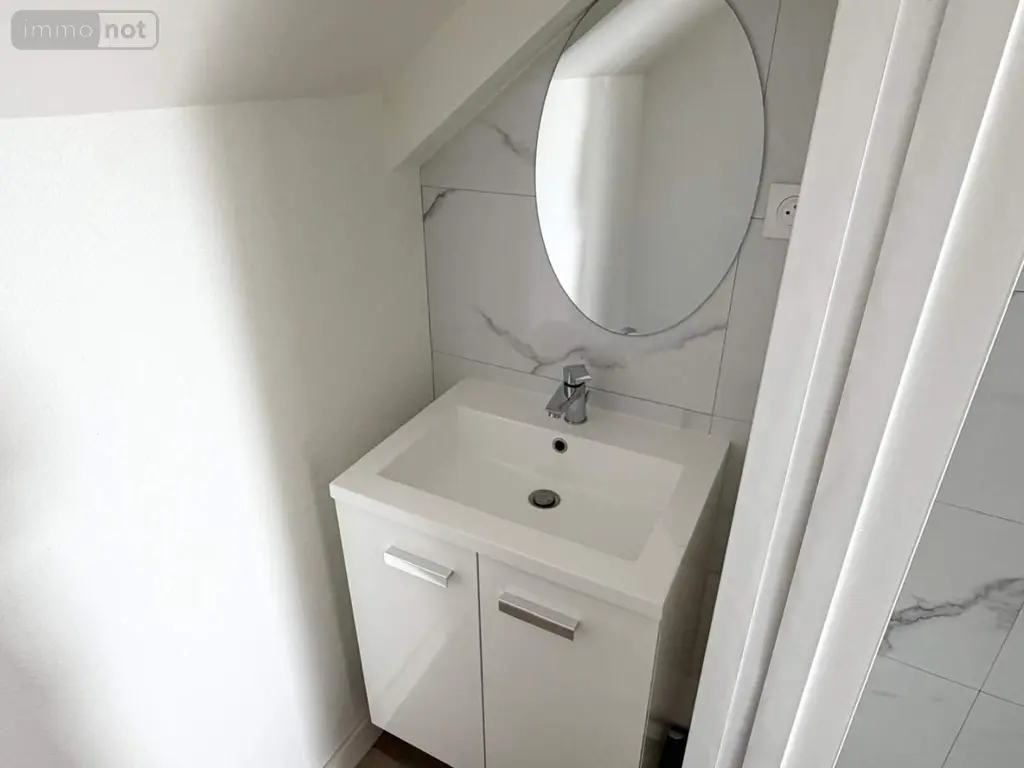Location appartement La Dominelais 35390 Ille-et-Vilaine 35 31 m2 2 pièces 267 euros 136/5313 006