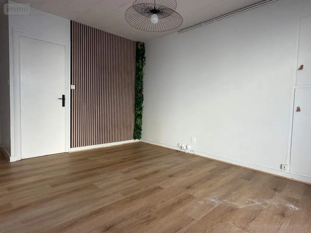 Location fonds et murs commerciaux Grand-Fougeray 35390 Ille-et-Vilaine 35 39 m2 2 pièces 550 euros 136/5316 007