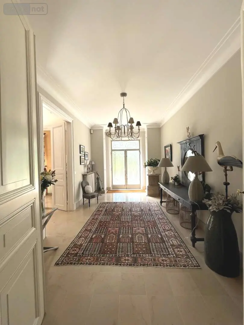 Propriete a vendre Bourges 18000 Cher 18 370 m2 11 pièces 705000 euros 003/2543 005