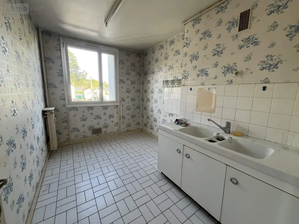 Appartement a vendre Joué-lès-Tours 37300 Indre-et-Loire 37 75 m2 4 pièces 93280 euros 003/2585 004