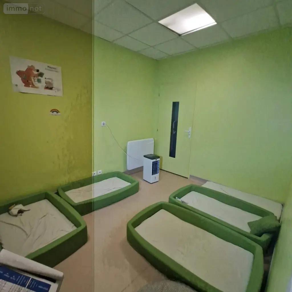 Fonds et murs commerciaux a vendre Tours 37000 Indre-et-Loire 37 102 m2 249600 euros 005/2075 003