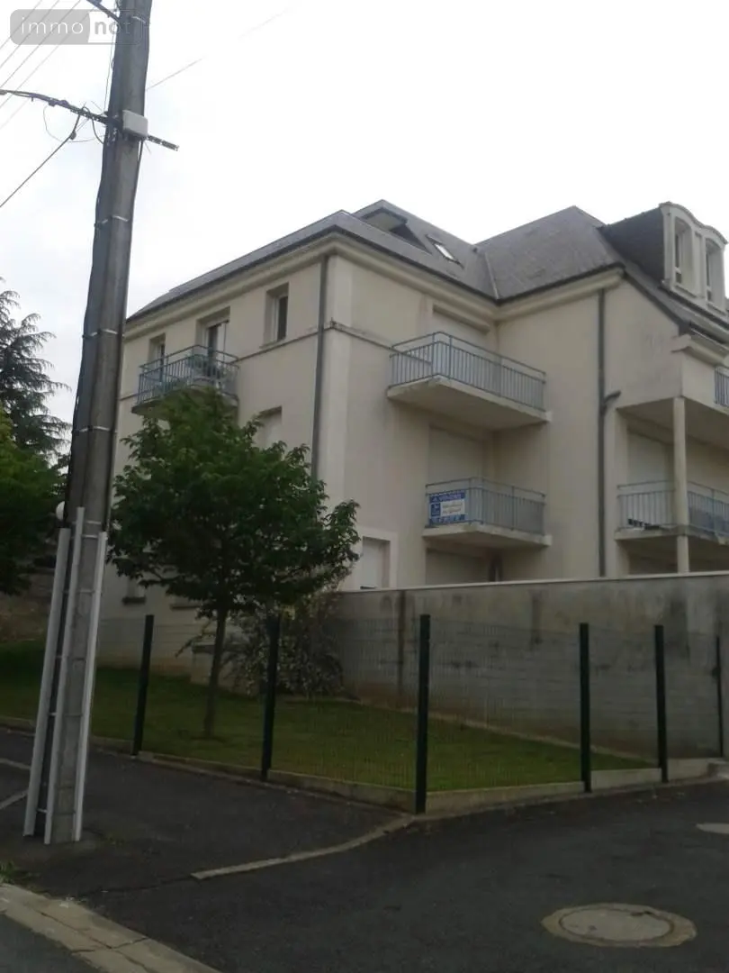Location appartement Saint-Cyr-sur-Loire 37540 Indre-et-Loire 37 61 m2 2 pièces 620 euros 005/931 004