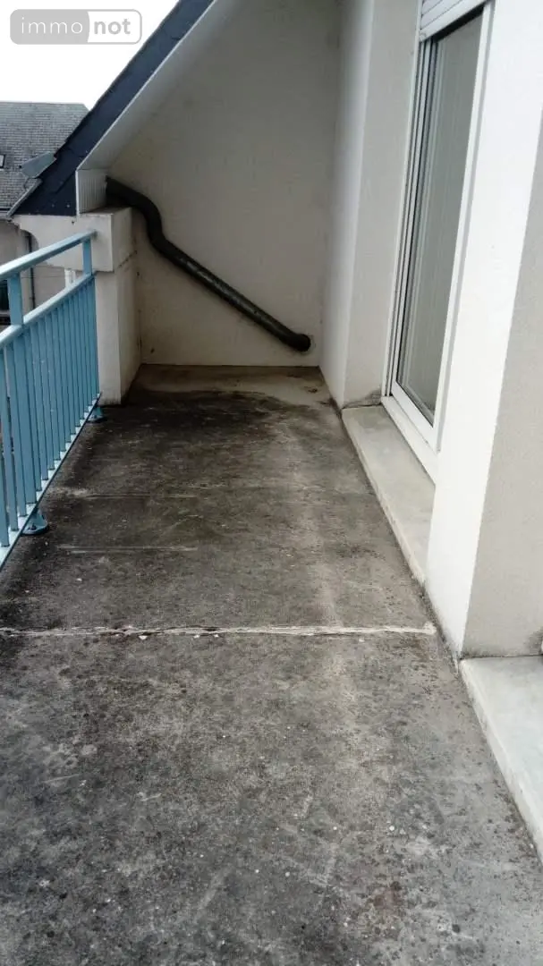 Location appartement Saint-Cyr-sur-Loire 37540 Indre-et-Loire 37 61 m2 2 pièces 620 euros 005/931 006