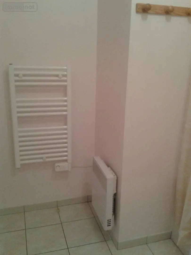 Location appartement Saint-Cyr-sur-Loire 37540 Indre-et-Loire 37 61 m2 2 pièces 620 euros 005/931 009