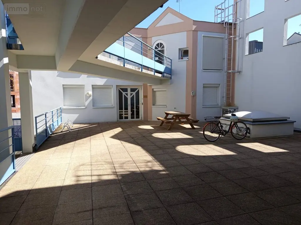 Fonds et murs commerciaux a vendre Tours 37000 Indre-et-Loire 37 96 m2 5 pièces 239200 euros 021/AP0102 001