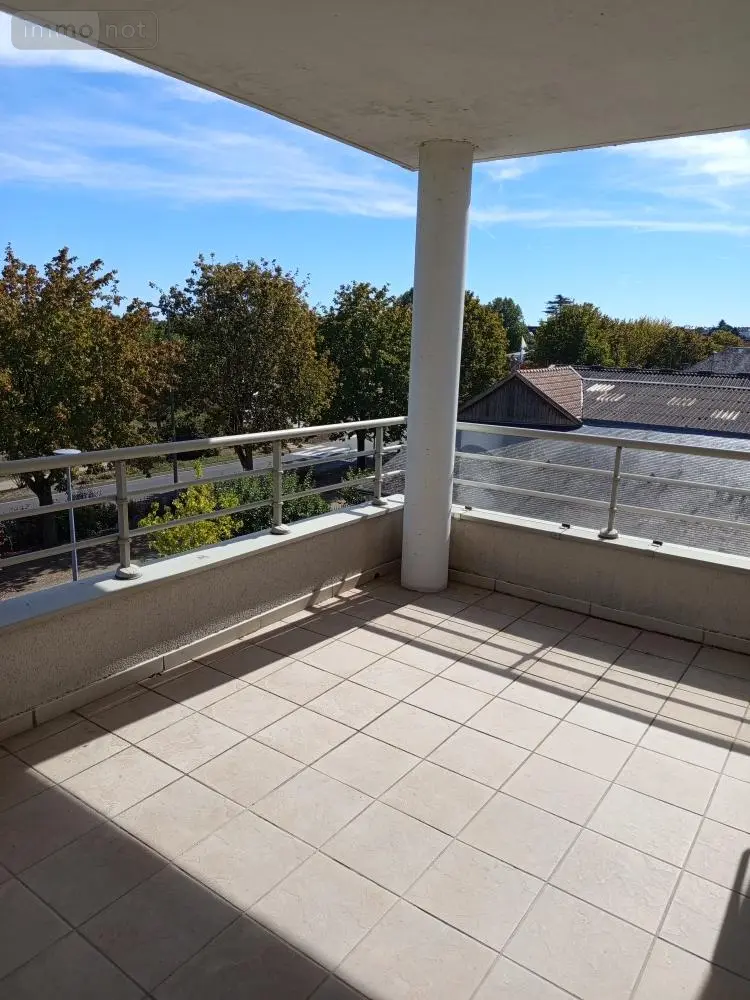 Appartement a vendre Bléré 37150 Indre-et-Loire 37 74 m2 3 pièces 239200 euros 021/AP0110 002