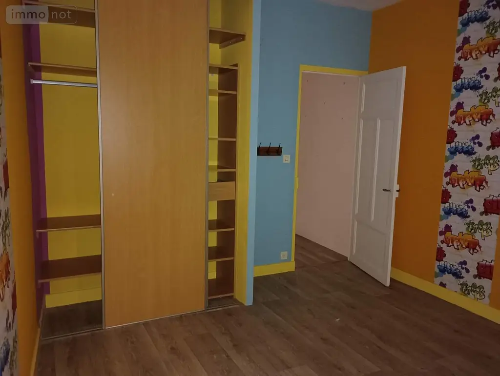 Fonds et murs commerciaux a vendre Montoire-sur-le-Loir 41800 Loir-et-Cher 41 230 m2 10 pièces 270400 euros 072/1706 009